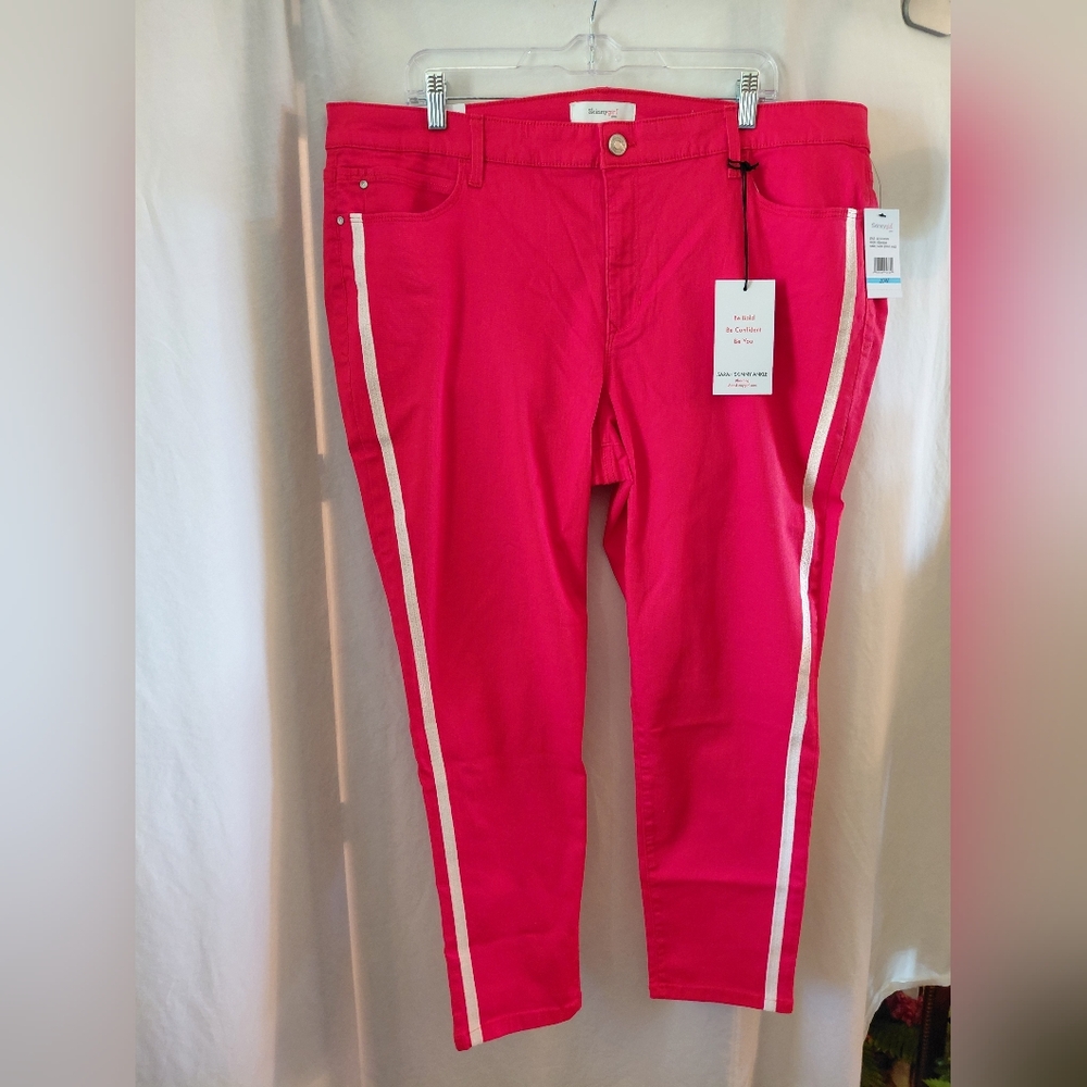 Skinny Girl Jeans RED SARAH SKINNY ANKLE 20W Plus Size White Leg Stripes. NWTags